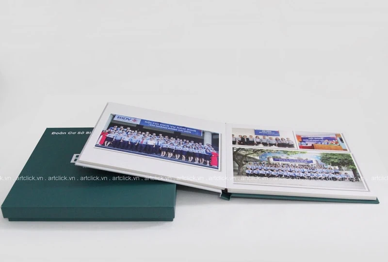 In album farewell tặng sếp