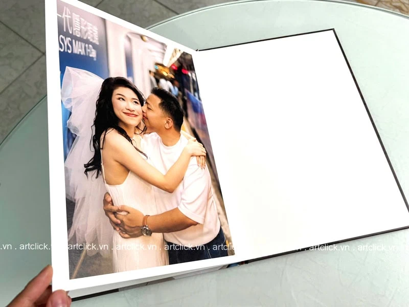 sổ ký tên đám cưới