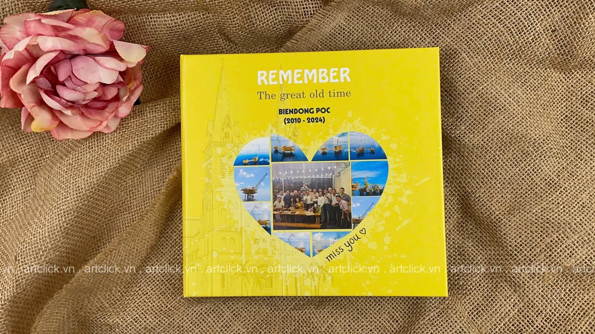 Photobook farewell tặng sếp
