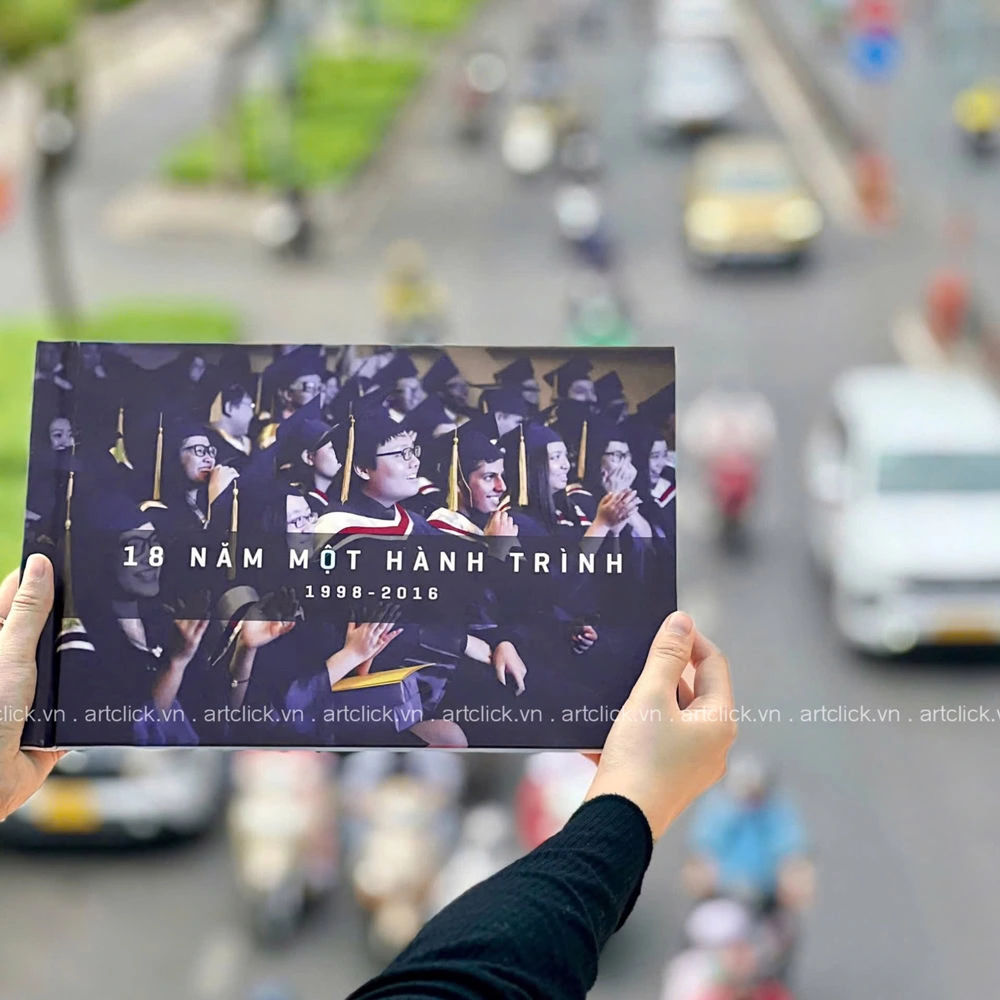 quà tặng kỷ yếu