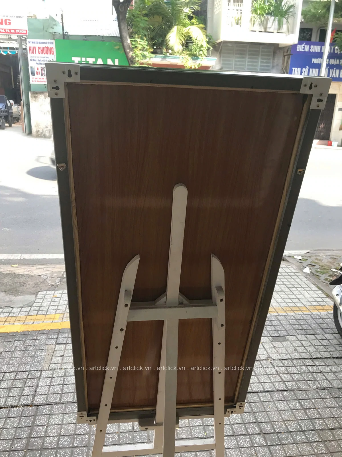 giá in hình cổng đám cưới