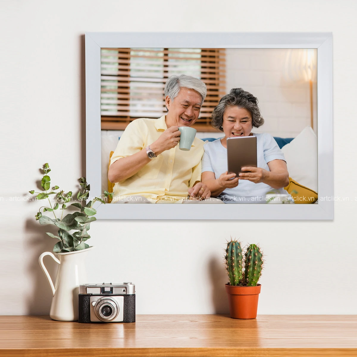 Khung ảnh treo tường có kính