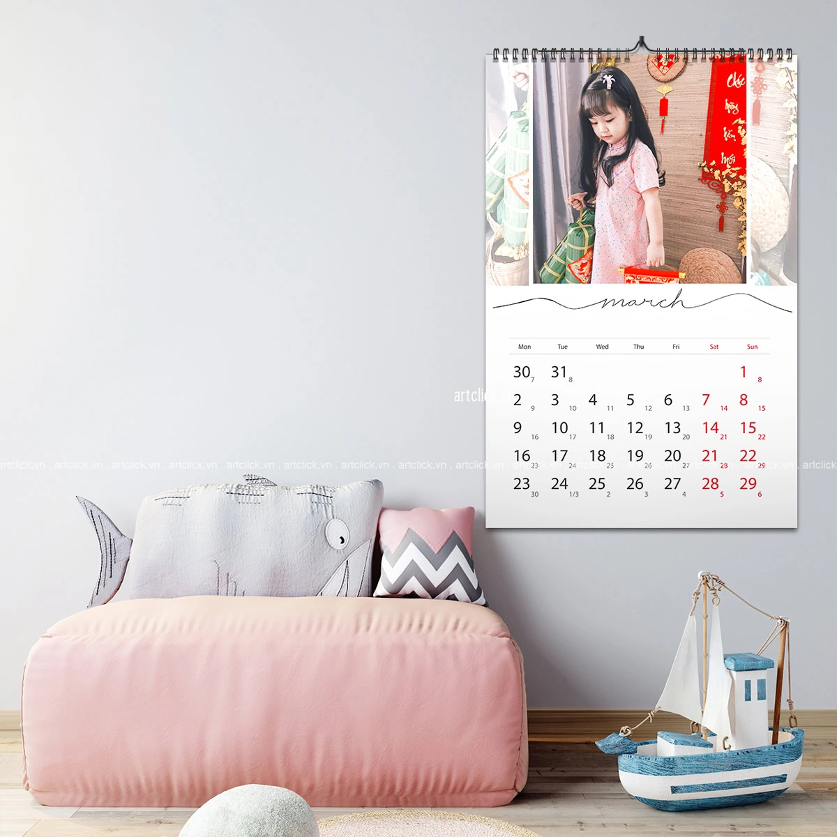 Lich tường lò xo trên 13 tờ