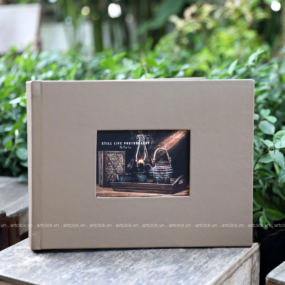 Photobook Bìa Da Khoét Lỗ (Ngang)