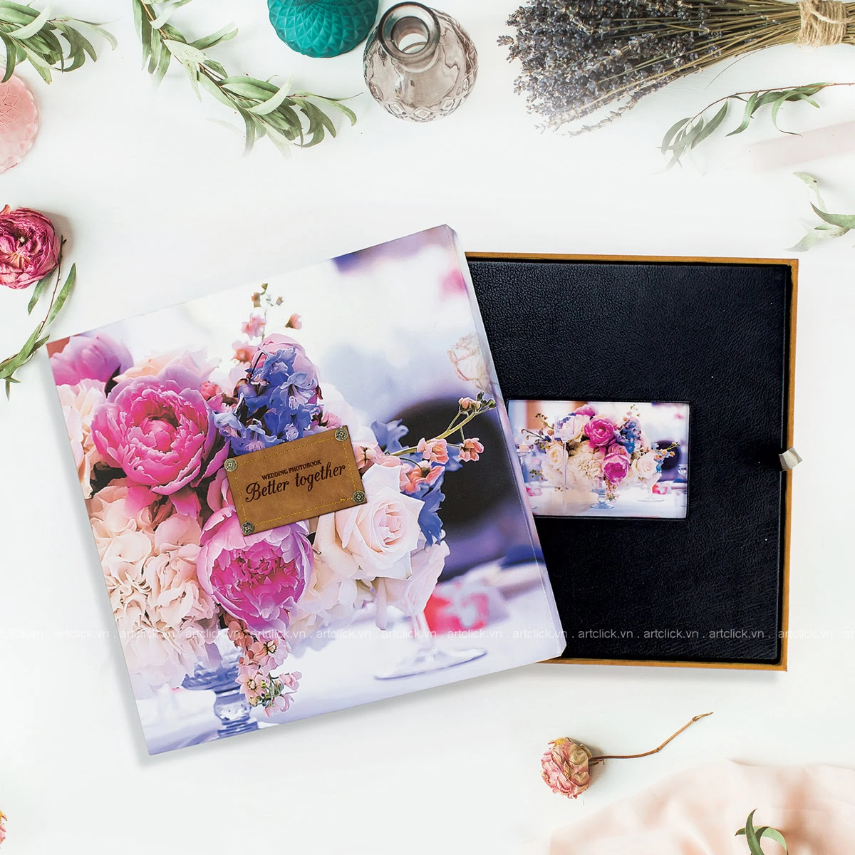 Photobook Bìa Da Khoét Lỗ (Vuông) - Image 5