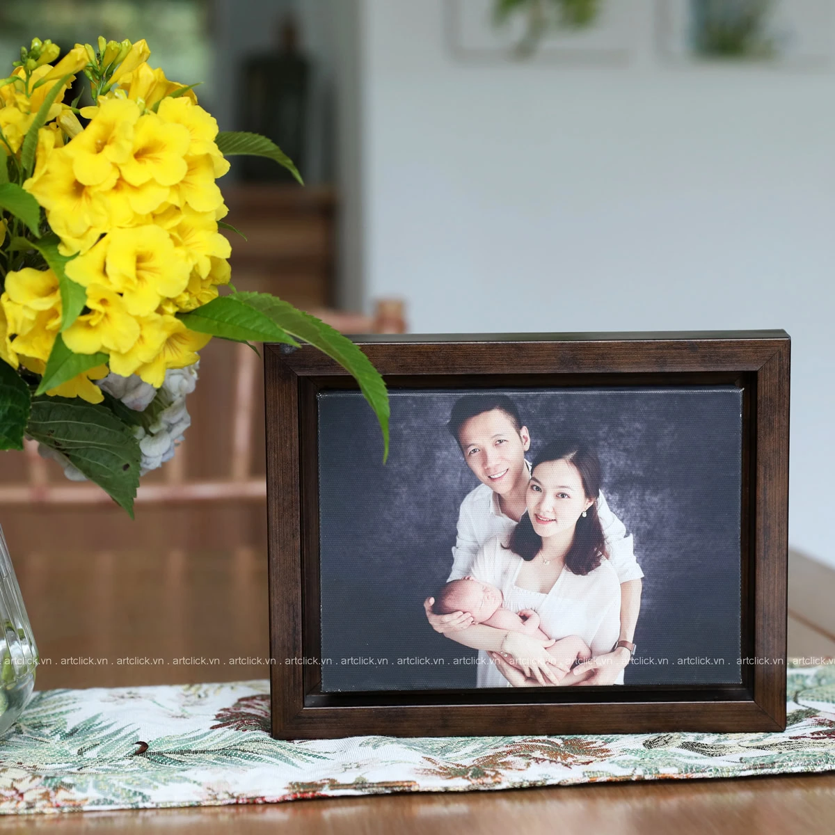 Tranh Canvas viền khung gỗ nổi để bàn